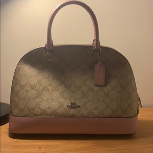 Women’s Coach Purse
